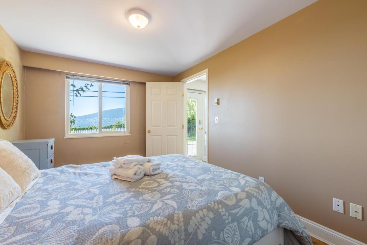 Two Bedroom With Amazing Ocean View North Vancouver Esterno foto